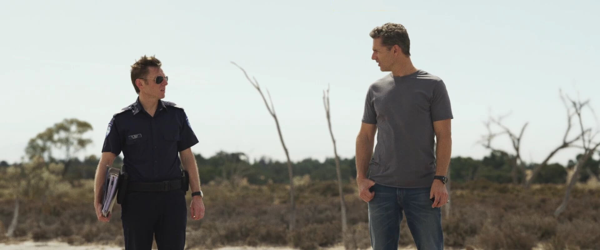 Цветущая пустыня атакама. Город тайн the dry 2020. One of the driest. Город тайн the dry 2020. Джейн харпер в городе тайн.